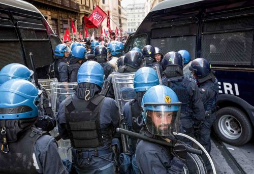 Roma, Italy, 31 oct 2013. Hundreds of people