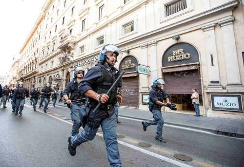 Roma, Italy, 31 oct 2013. Hundreds of people